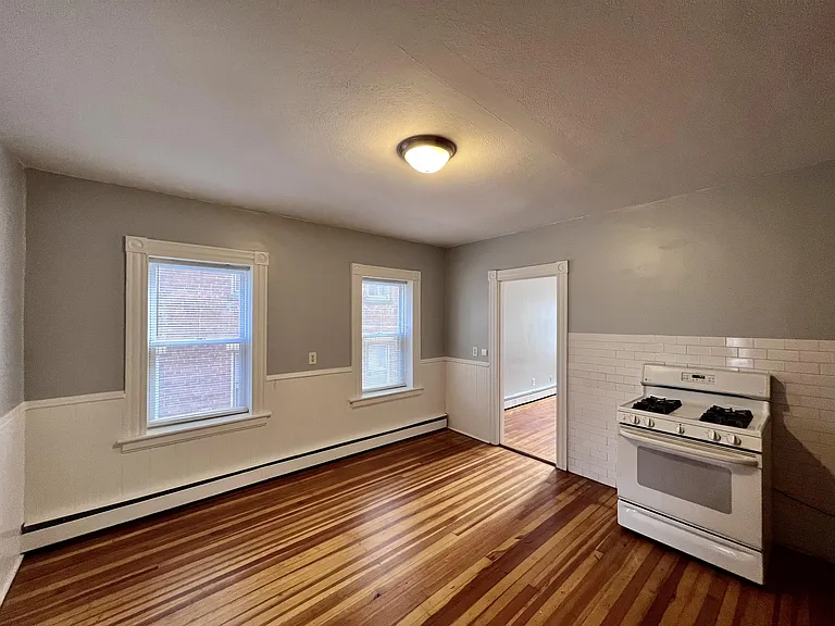 103 Gold St #44-2A — Photo 8