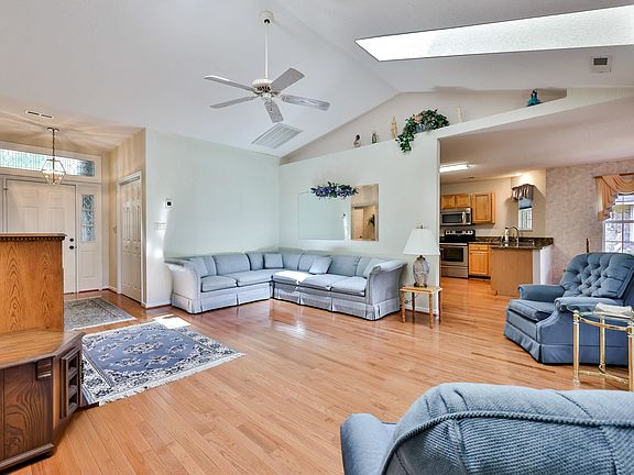 2nd image of 3182 River Bluff Ln.