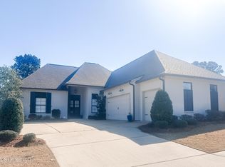 120 Greenway Ln, Madison, MS 39110