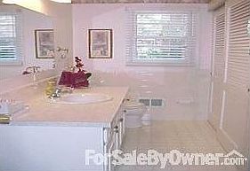 4th image of 3922 Clareridge Dr