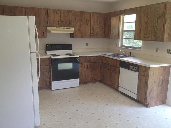 3rd image of 6335 5th St