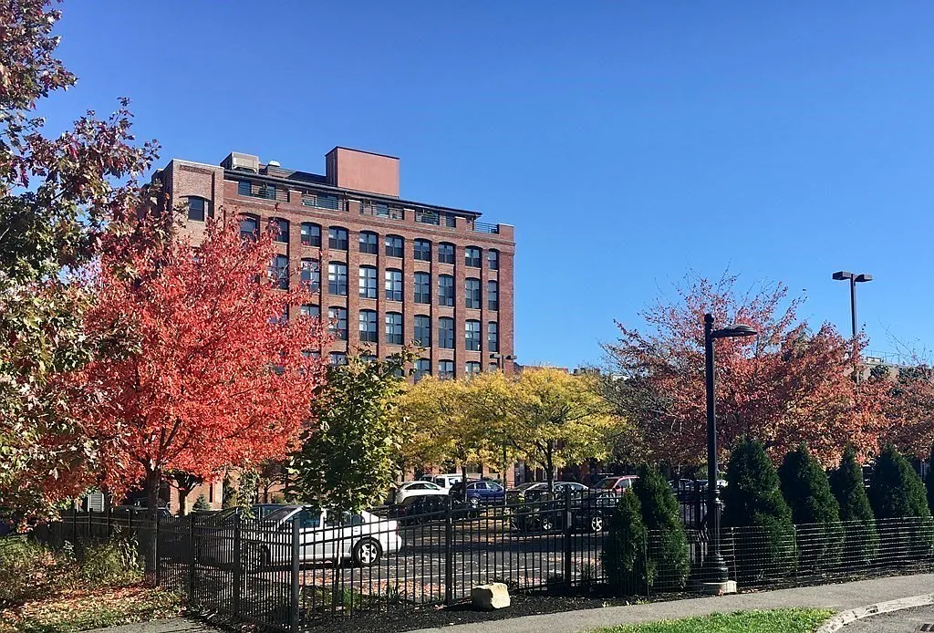 2 bed, 840 sqft, $2,800 — Photo 1