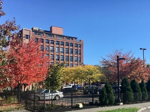 150 Orleans St Unit 305, East Boston, MA 02128