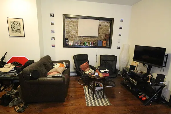 Rented by Rental Solutions Inc | media 9