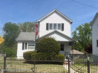 64 Union St, Jenkins Township, PA 18640