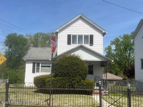 64 Union St, Jenkins Township, PA 18640