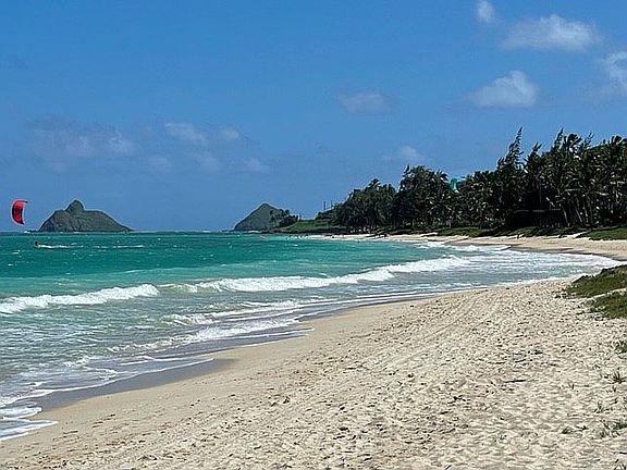 Mokulua Islands View