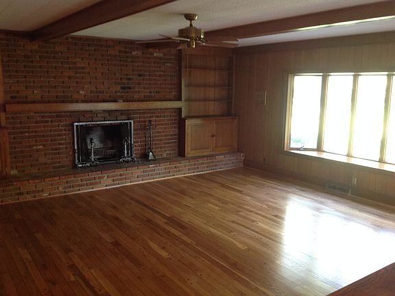 5th image of 1251 Sweetwater Dr