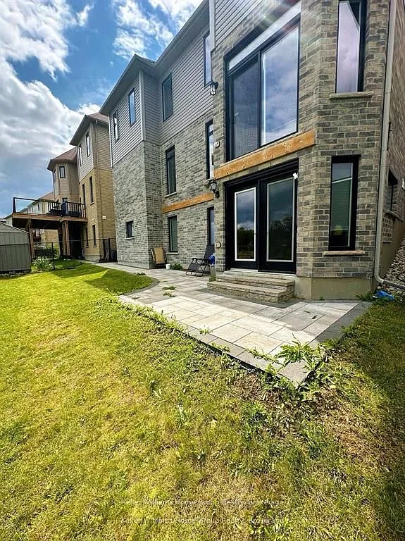 Building Photo - 277 Macalister Blvd #B