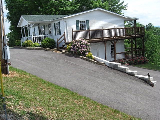 1st image of 1224 Hassler Ln