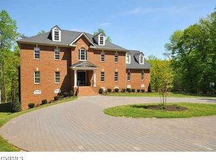 1295 Hermitage Rd, Manakin Sabot, VA 23103