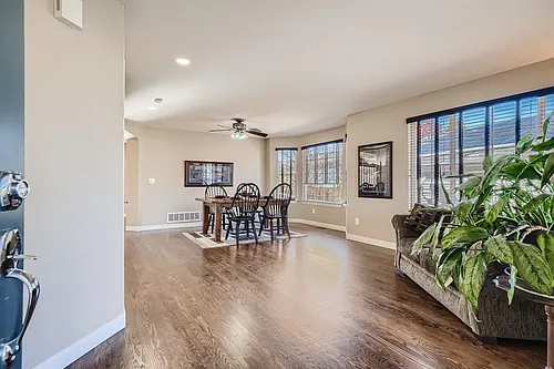 2106 Mountain Iris Dr Photo 1