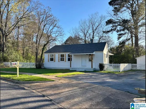 116 Deluna Cir, Childersburg, AL 35044