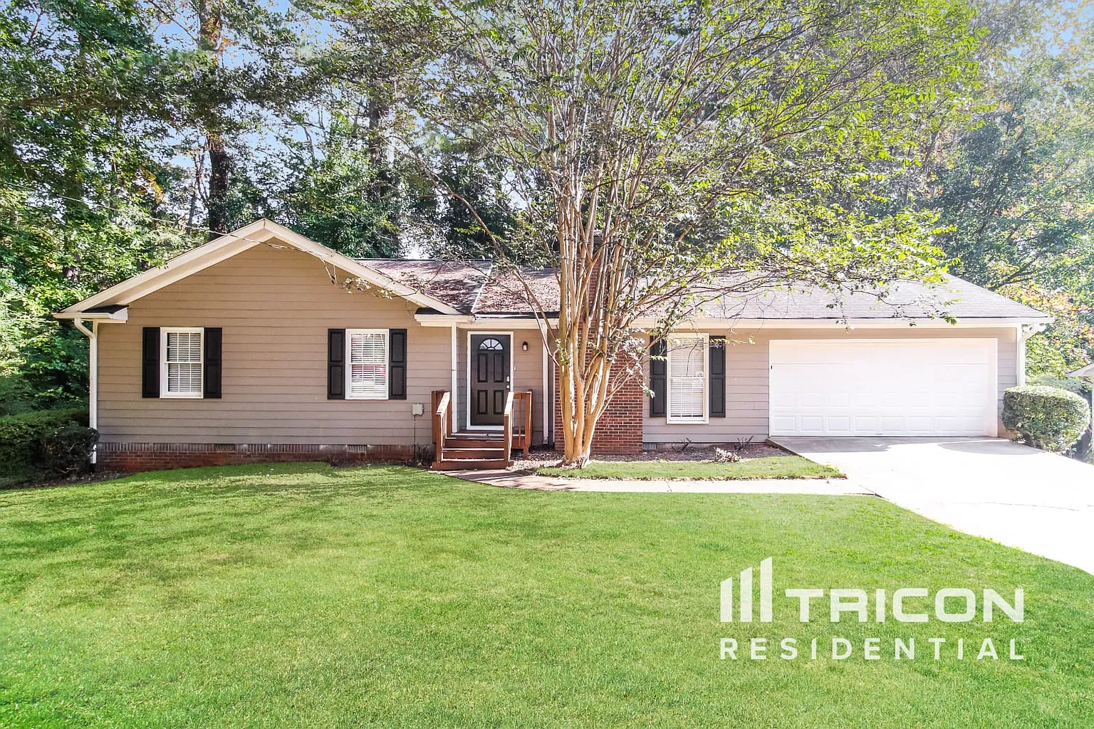 4082 Wrexham Dr photo 1