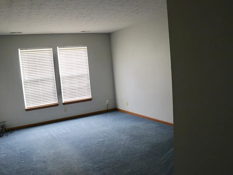 209 Equestrian Dr — Photo 7