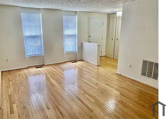 2nd image of 654 Coral Reef Dr