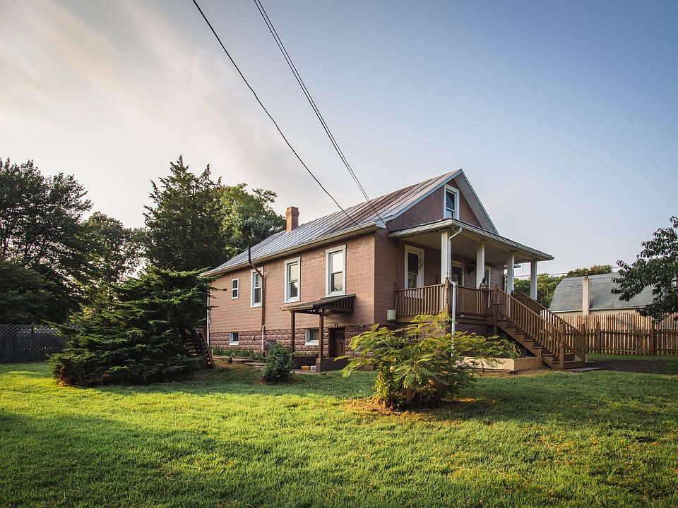 Stone and Stucco Cape Cod