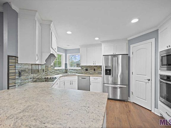 3rd image of 13187 Montrose North Dr