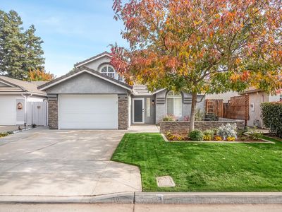 9560 N Barton Ave, Fresno, CA, 93720