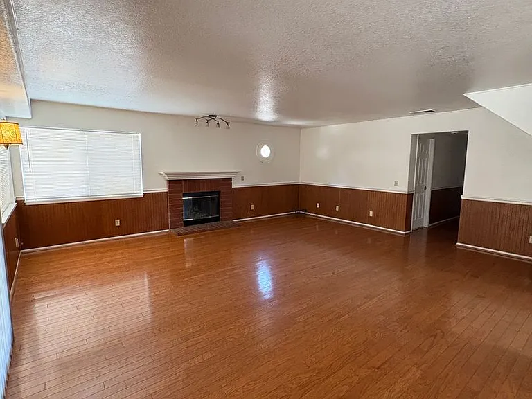 14333 La Crescenta Ave — Photo 30