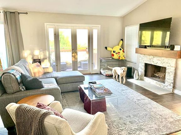 3rd image of 4 Sunbury Dr