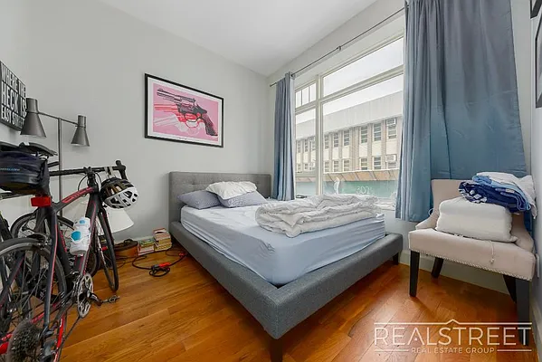 Rented by The Syper Group | media 9