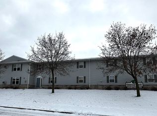 4923 Coventry Ct UNIT 10, Eau Claire, WI 54701