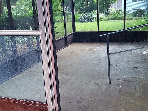 SCREENED PORCH IN REAR