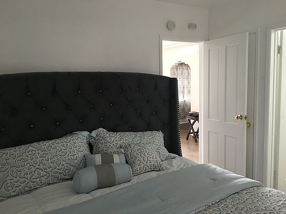 3rd image of 5416 Gifford Ave