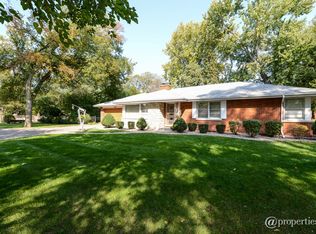 382 N Myrtle Ave, Elmhurst, IL 60126