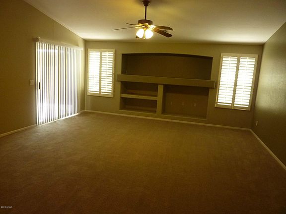 3rd image of 14858 W Dahlia Dr