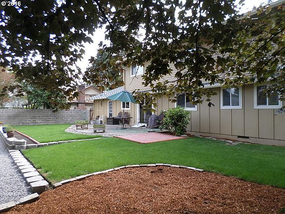 4th image of 411 NE 120th Ave