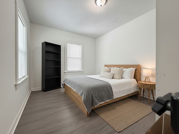 4th image of 309 Providence Rd #3