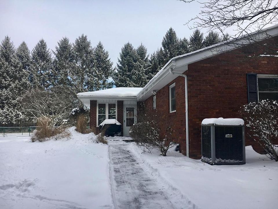 2nd image of 8055 Schott Rd