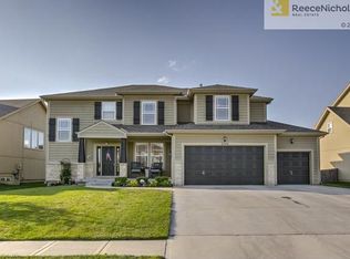 2344 W Fredrickson Dr, Olathe, KS 66061