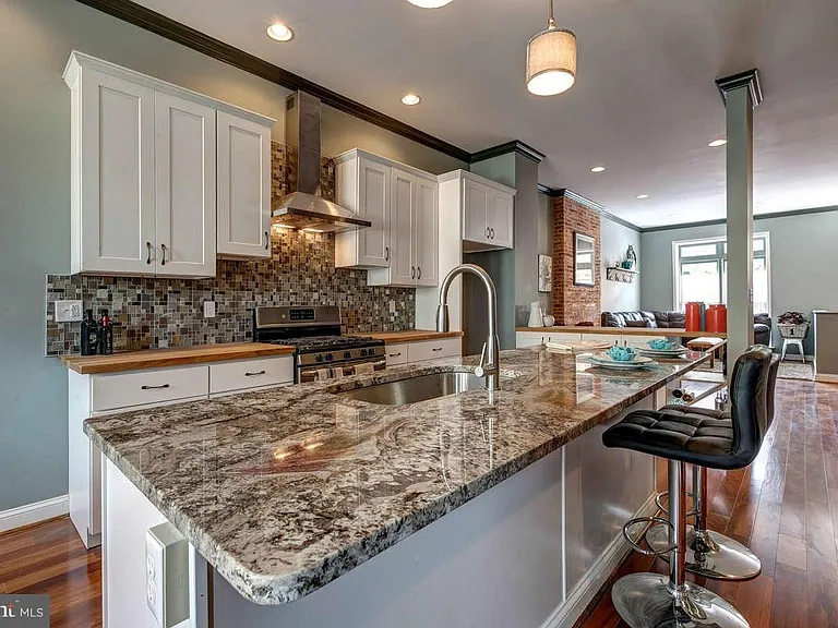 Kitchen with large breakfast island