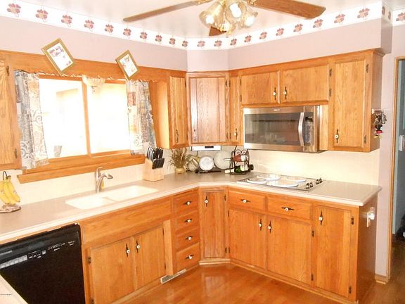 4th image of 1106 S Trail Ln
