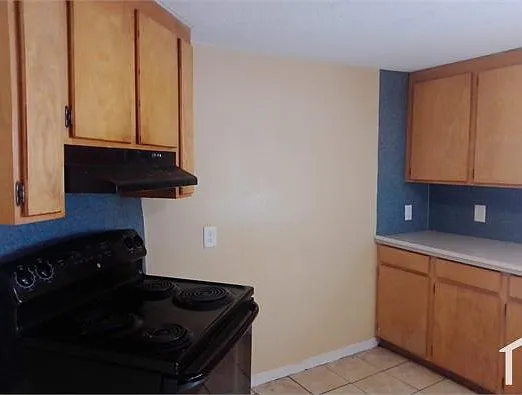 440 Charles St — Photo 14