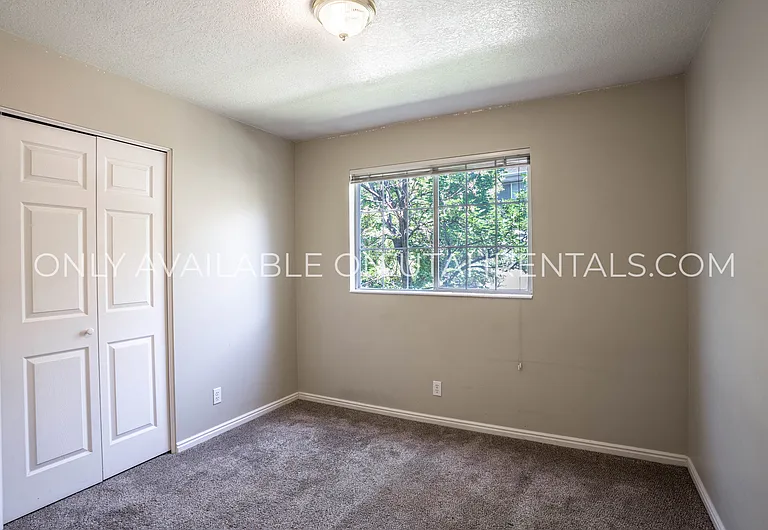 1214 W 1380 N — Photo 11
