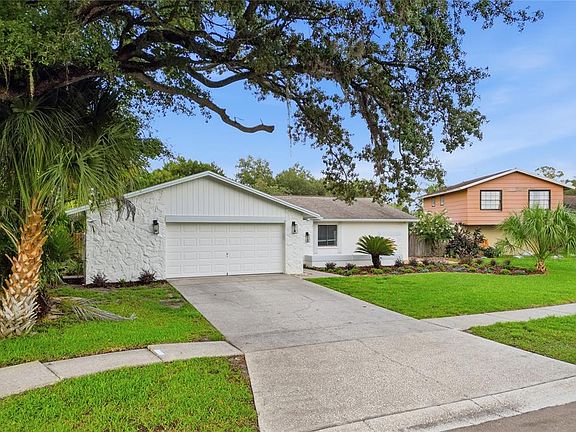 3rd image of 724 ISLETON DRIVE