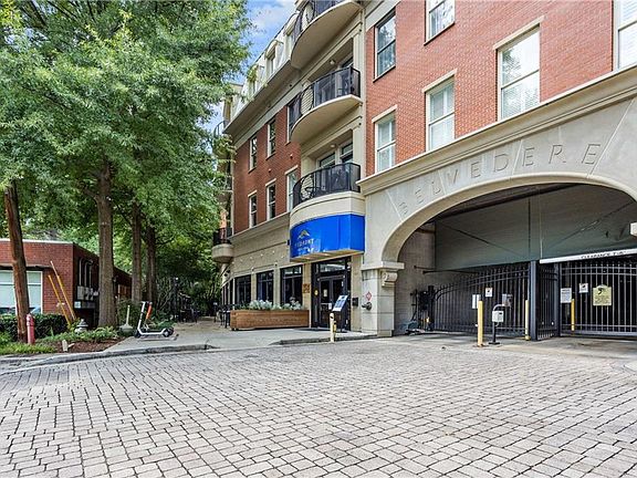 2nd image of 560 Dutch Valley Rd NE APT 311