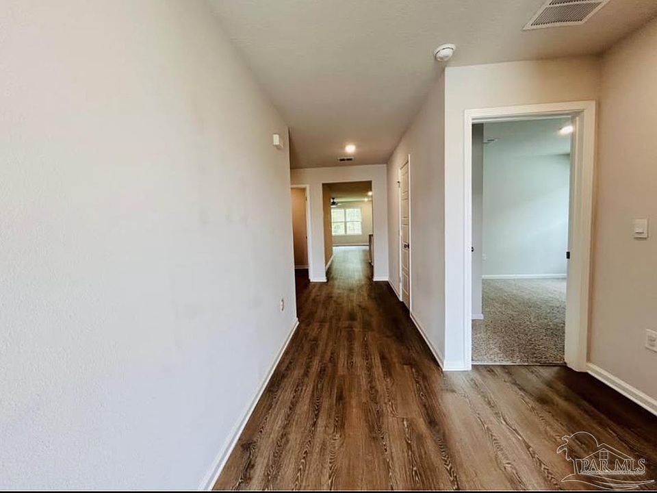 1st image of 1928 High Ridge Ct