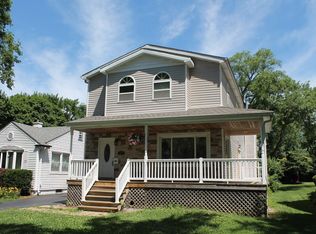 38 W Kenilworth Ave, Villa Park, IL