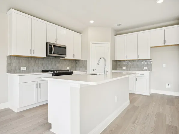 1007 Chestnut Dr, Lavon, TX 75166