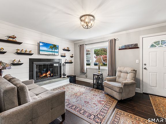 2nd image of 26 Lacey Road