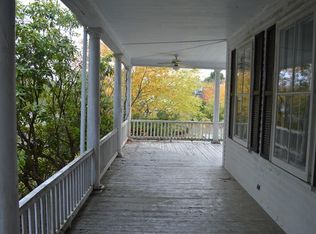 29 Galloupes Point Rd, Swampscott, MA 01907