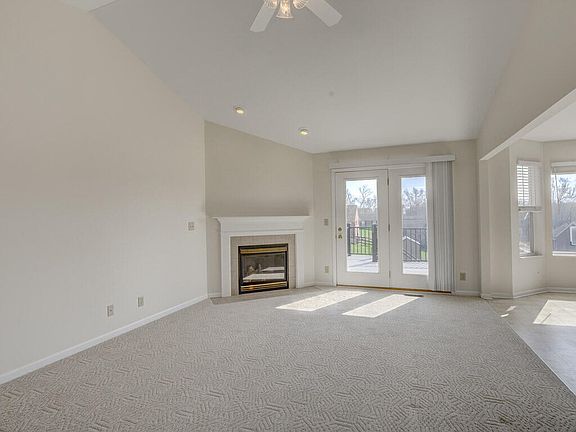 3rd image of 10725 Kelsey Dr