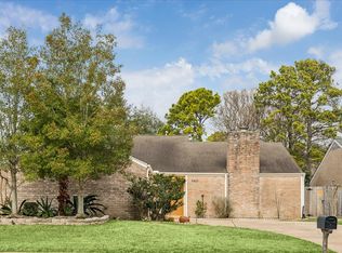11422 Olympia Dr, Houston, TX 77077