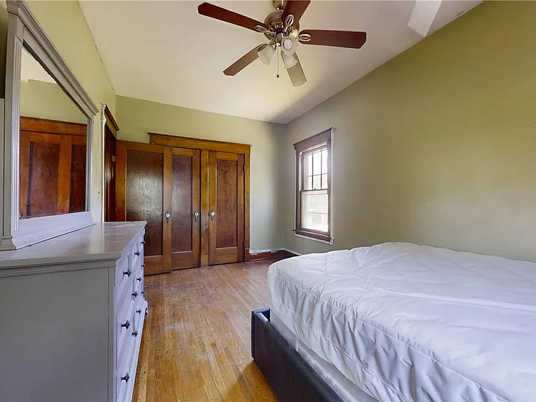 425 Johnson St — Photo 14