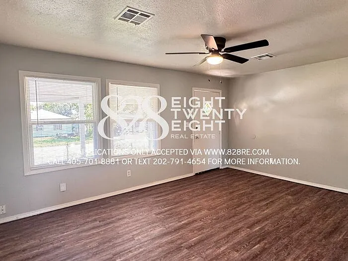 4024 Thomas Ave — Photo 11